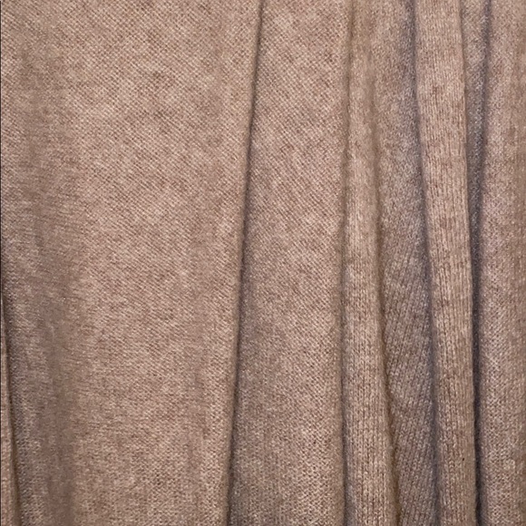 Oversized Cashmere Scarf in Color Taupe - Picture 3 of 5